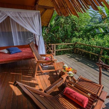 Sang Giri Mountain Tent Resort ジャティルウィ エクステリア 写真