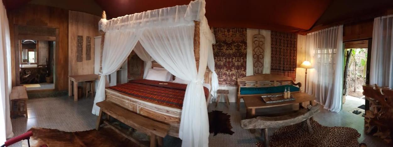 Sang Giri Mountain Tent Resort ジャティルウィ エクステリア 写真