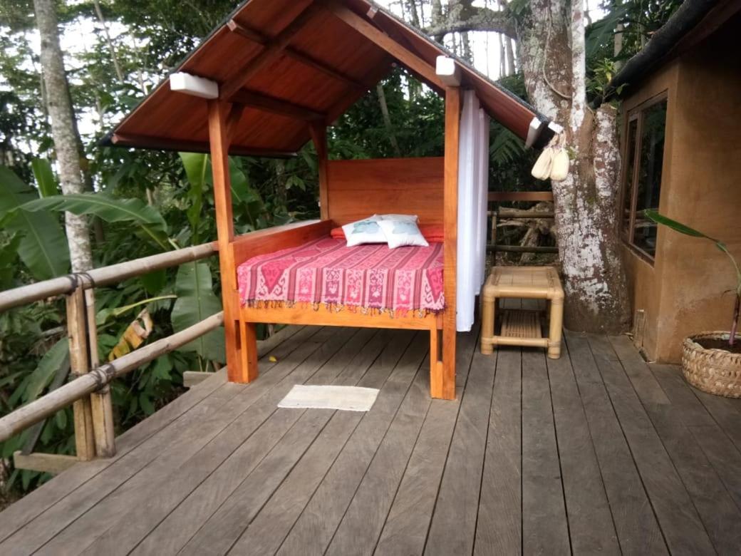 Sang Giri Mountain Tent Resort ジャティルウィ エクステリア 写真