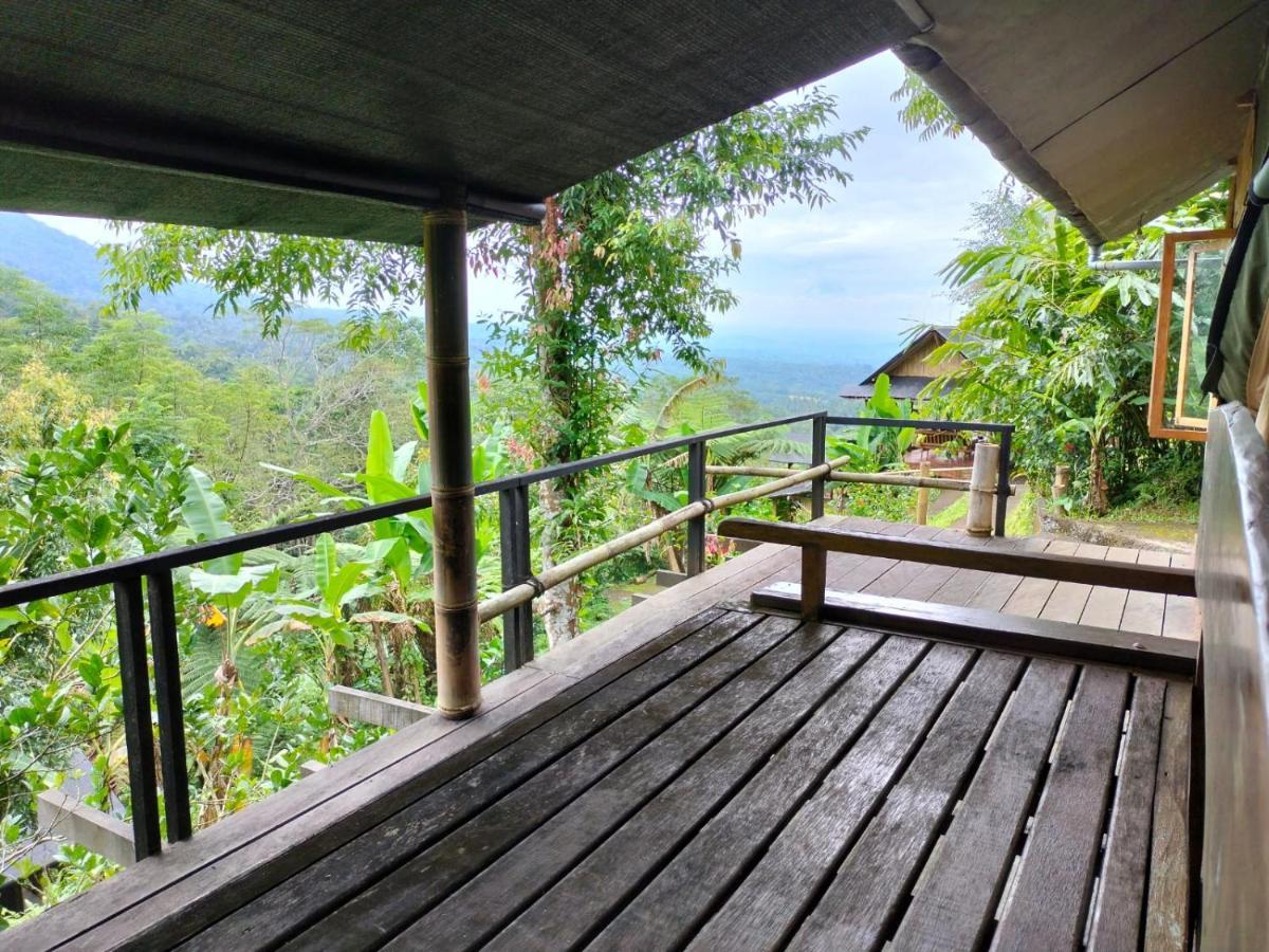 Sang Giri Mountain Tent Resort ジャティルウィ エクステリア 写真