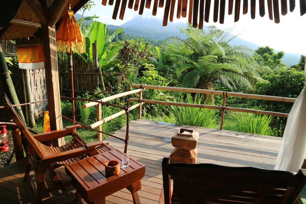 Sang Giri Mountain Tent Resort ジャティルウィ エクステリア 写真