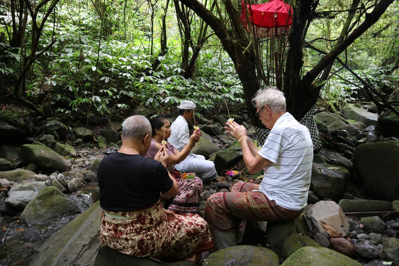 Sang Giri Mountain Tent Resort ジャティルウィ エクステリア 写真