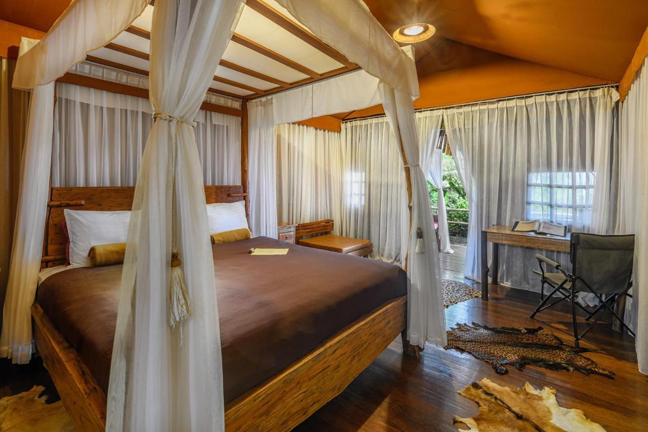 Sang Giri Mountain Tent Resort ジャティルウィ エクステリア 写真