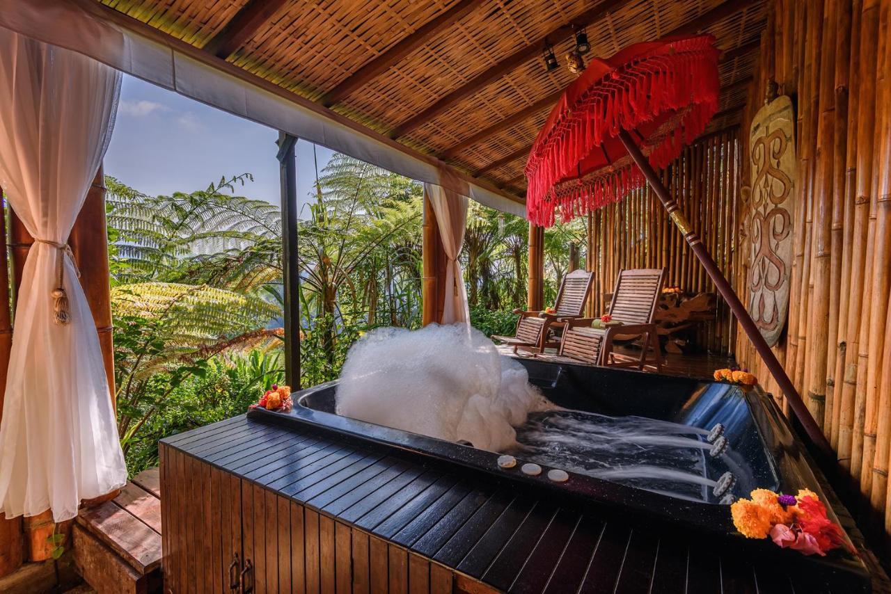 Sang Giri Mountain Tent Resort ジャティルウィ エクステリア 写真